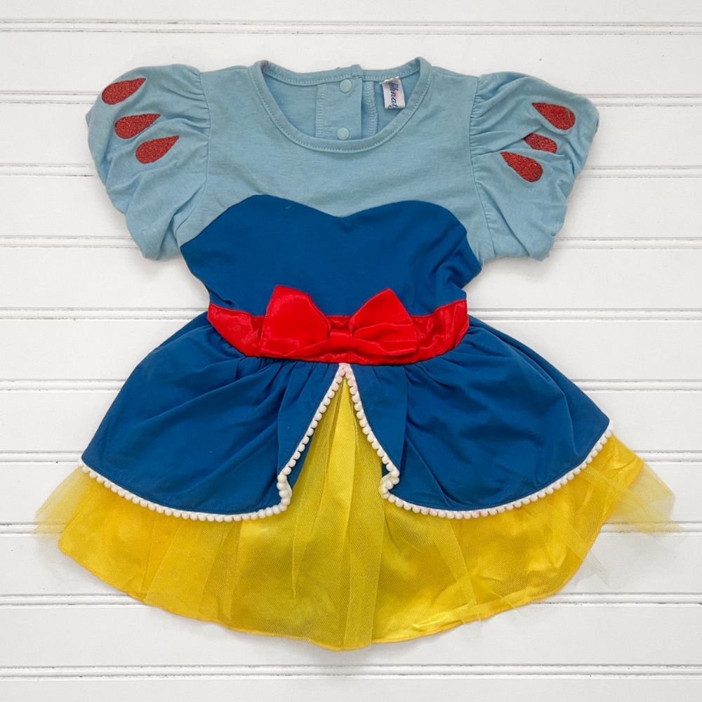BOUTIQUE VGUC Disney Princess Snow White Costume Dress w/ Built in Onesie